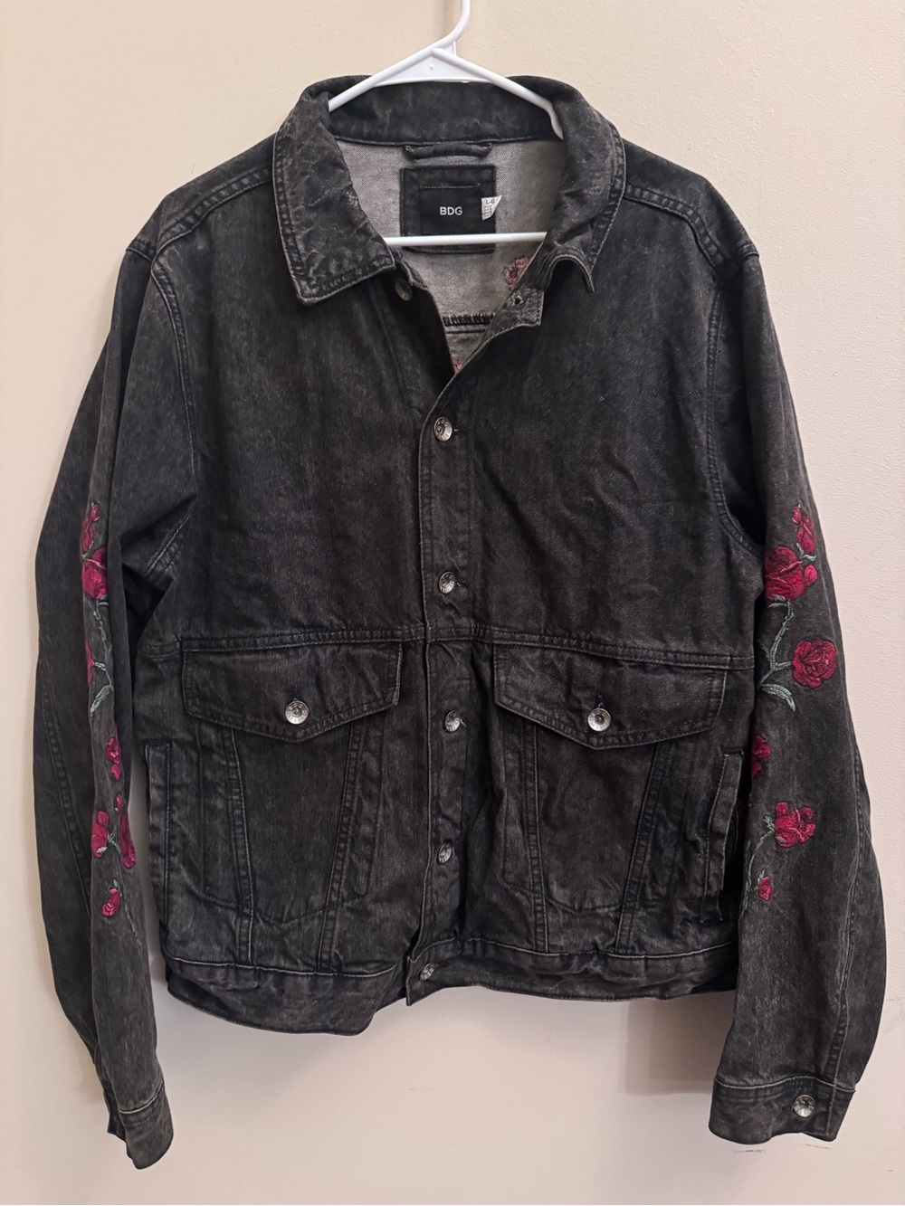BDG Urban Outfitters L Black Denim Jacket Embroidered Butterfly Roses